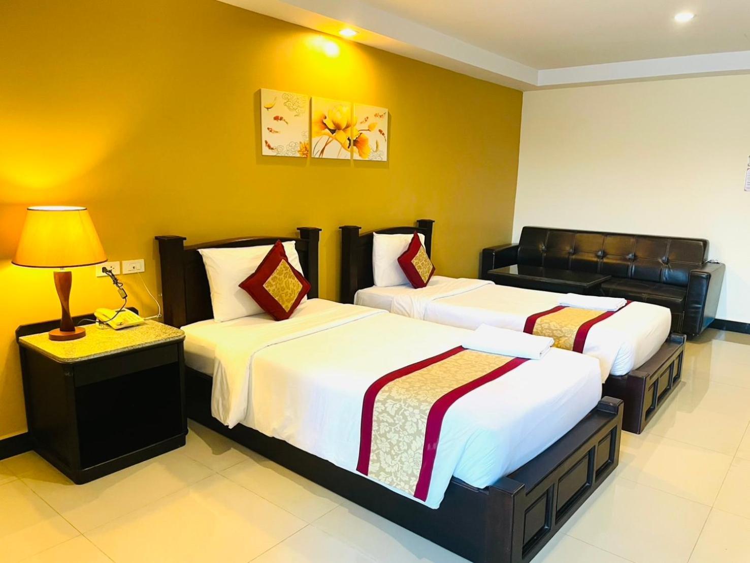 Hotel The Grand Day Night Pattaya Exteriér fotografie